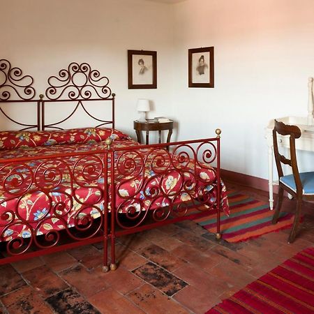 Castello Di Rocca Grimalda Guest House Екстериор снимка