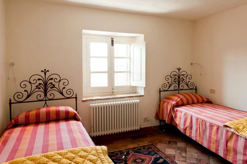 Castello Di Rocca Grimalda Guest House Екстериор снимка