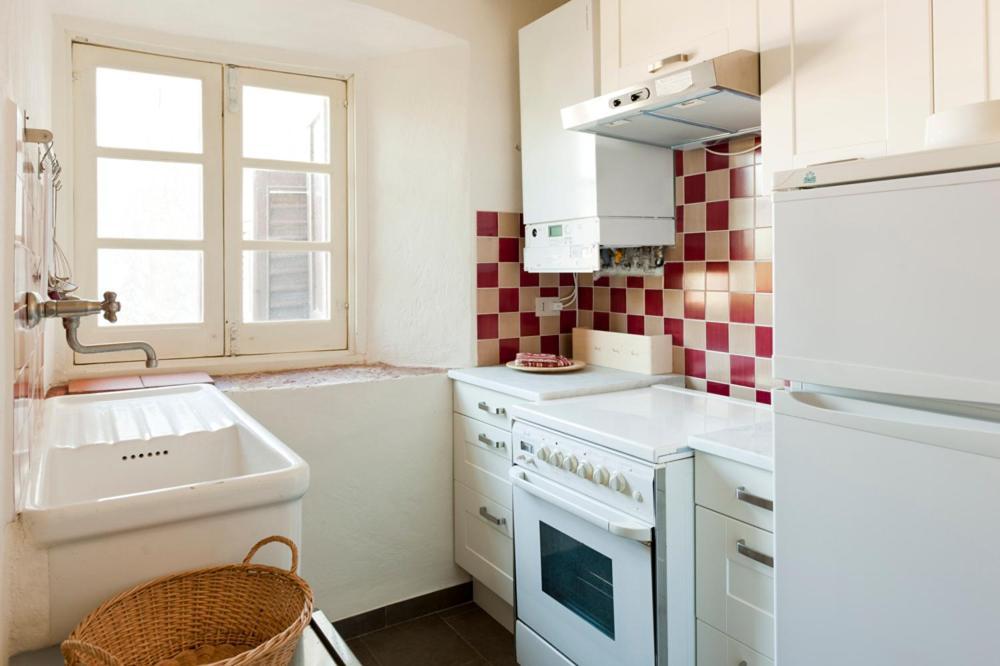 Castello Di Rocca Grimalda Guest House Екстериор снимка