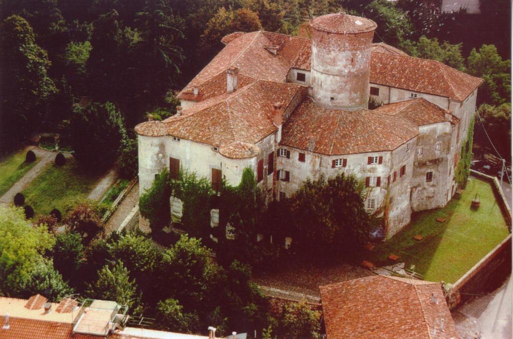 Castello Di Rocca Grimalda Guest House Екстериор снимка