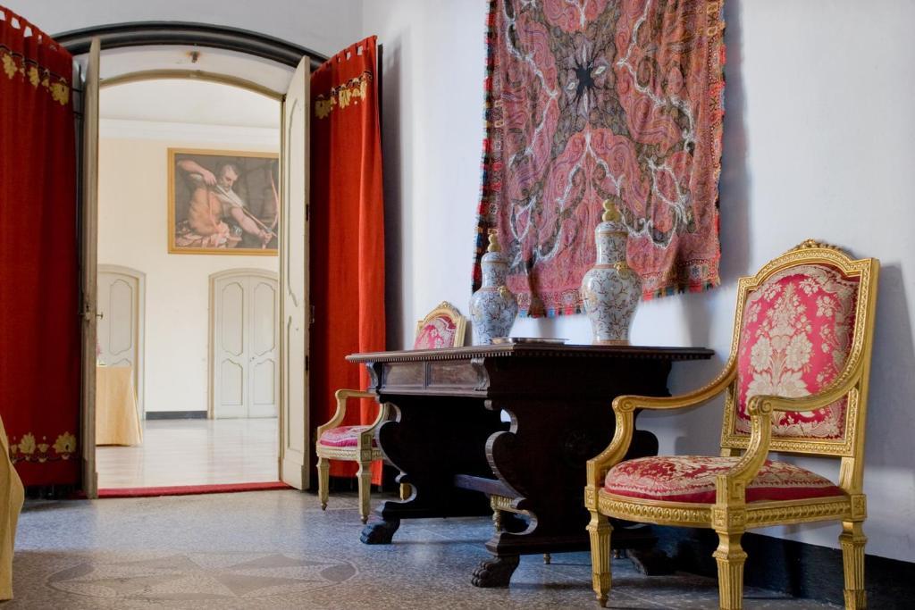 Castello Di Rocca Grimalda Guest House Екстериор снимка