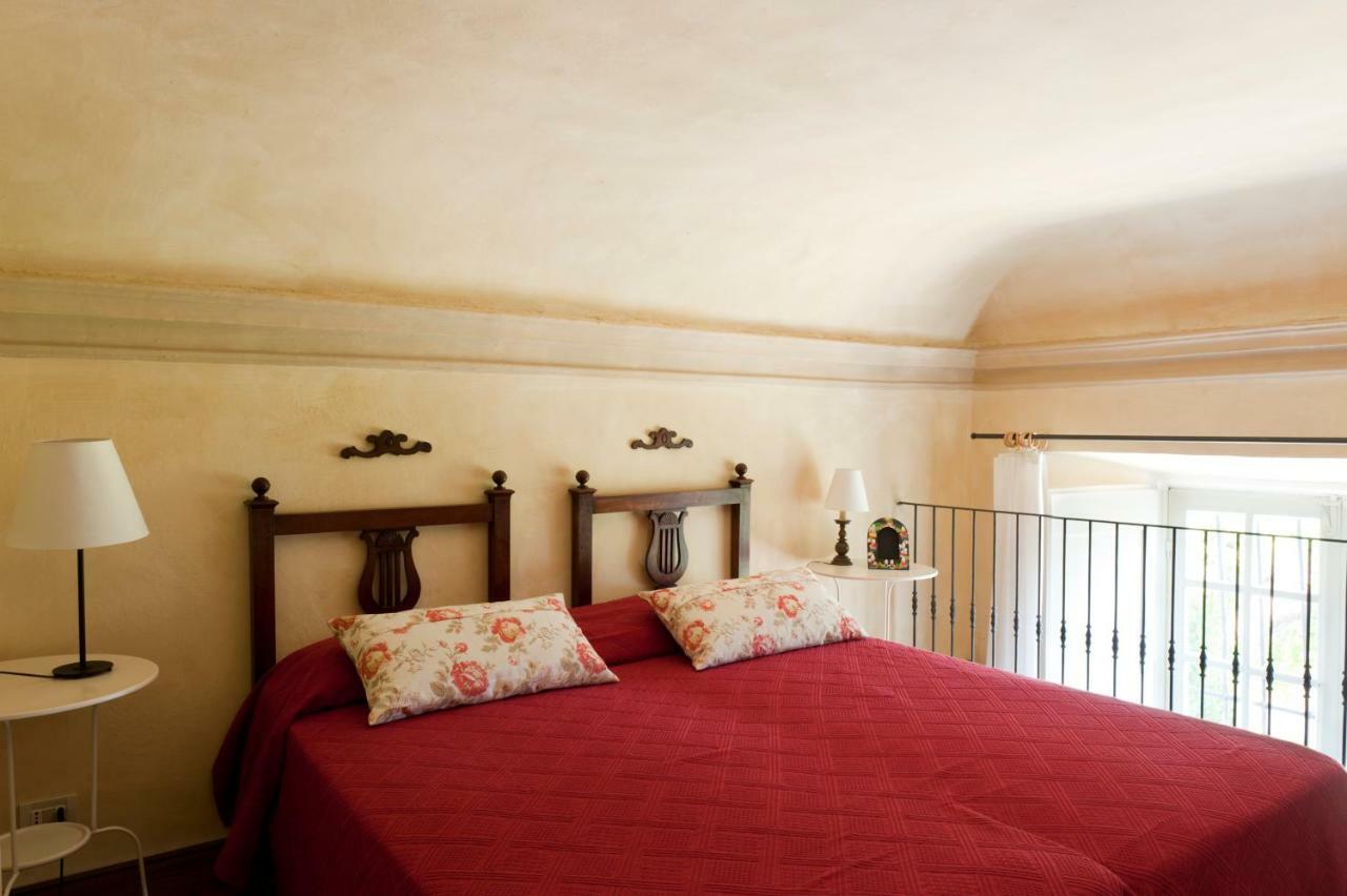 Castello Di Rocca Grimalda Guest House Екстериор снимка